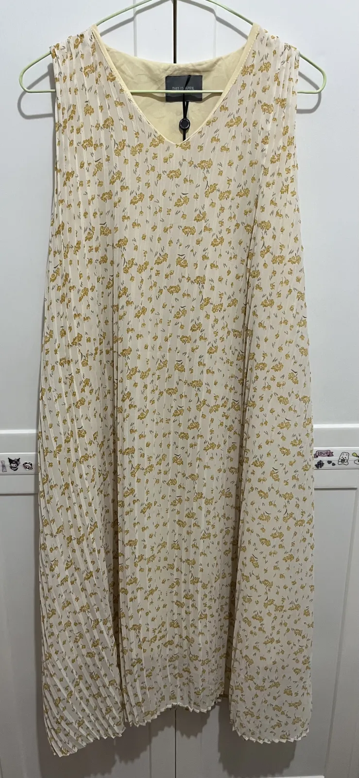 Original plisket dress THIS IS APRIL