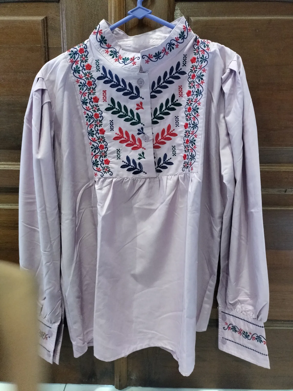 Preloved women's shirt